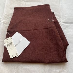 NWT Beyond Yoga Caught in the Midi Leggings XL